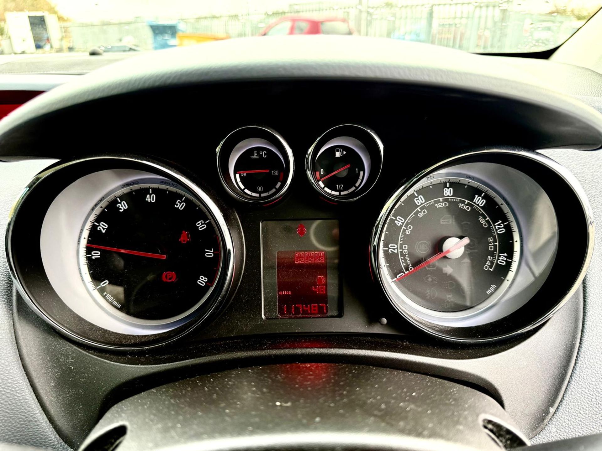 VAUXHALL VIVA (MOT OCT 2026) SE 1.4 TURBO 120 2011 (11) ULEZ COMPLIANT - Image 21 of 22