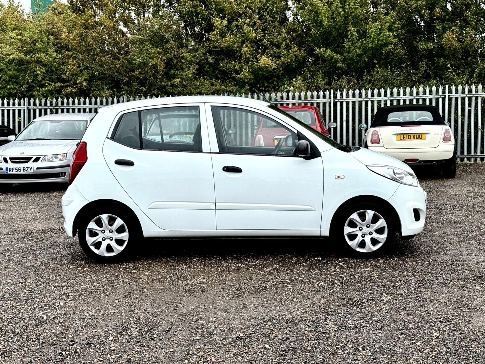 HYUNDAI I10 1.2 PETROL CLASSIC HATCHBACK 2013 (13) ULEZ COMPLIANT - Image 2 of 20