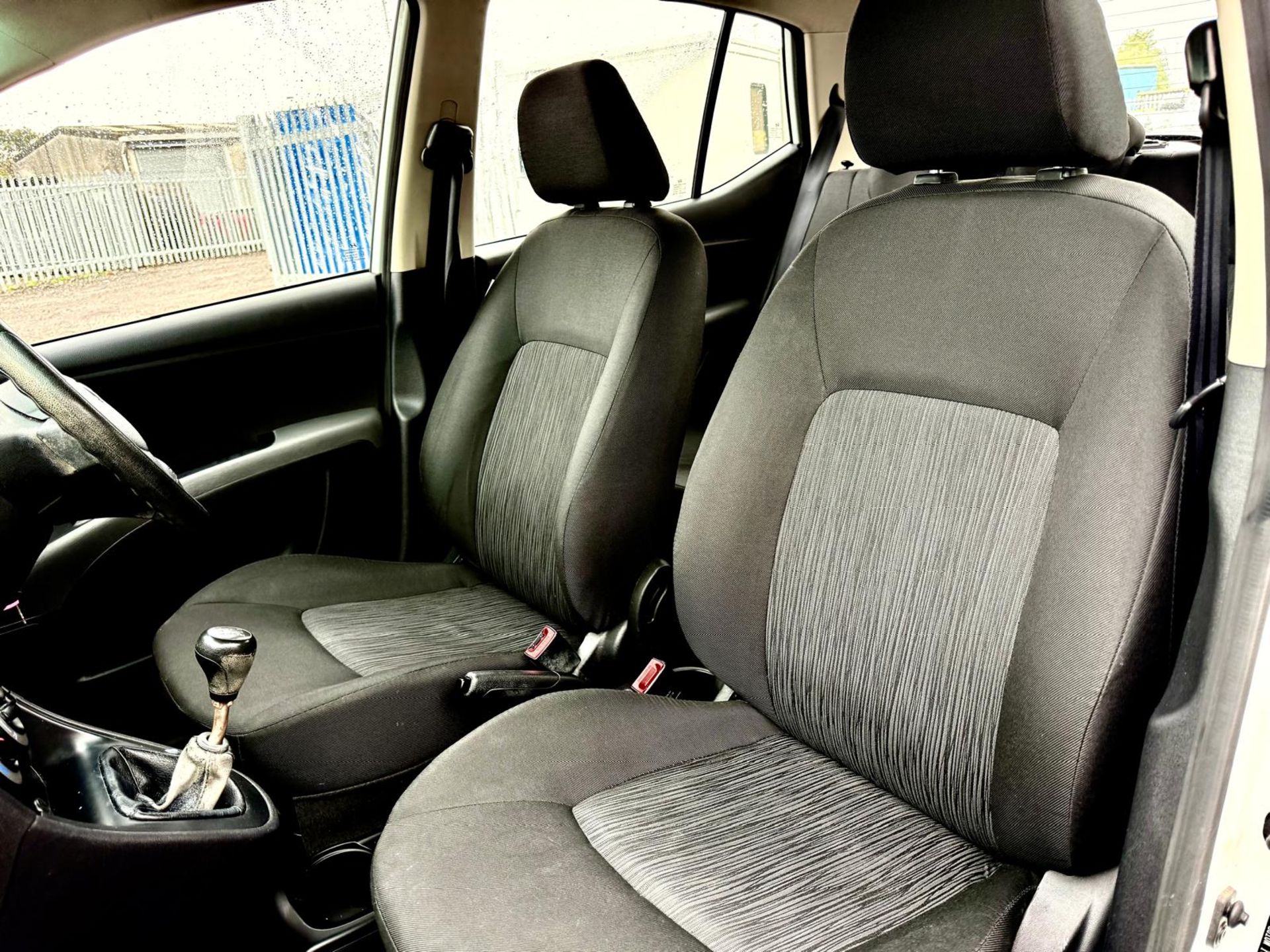 HYUNDAI I10 1.2 PETROL CLASSIC HATCHBACK 2013 (13) ULEZ COMPLIANT - Image 8 of 20