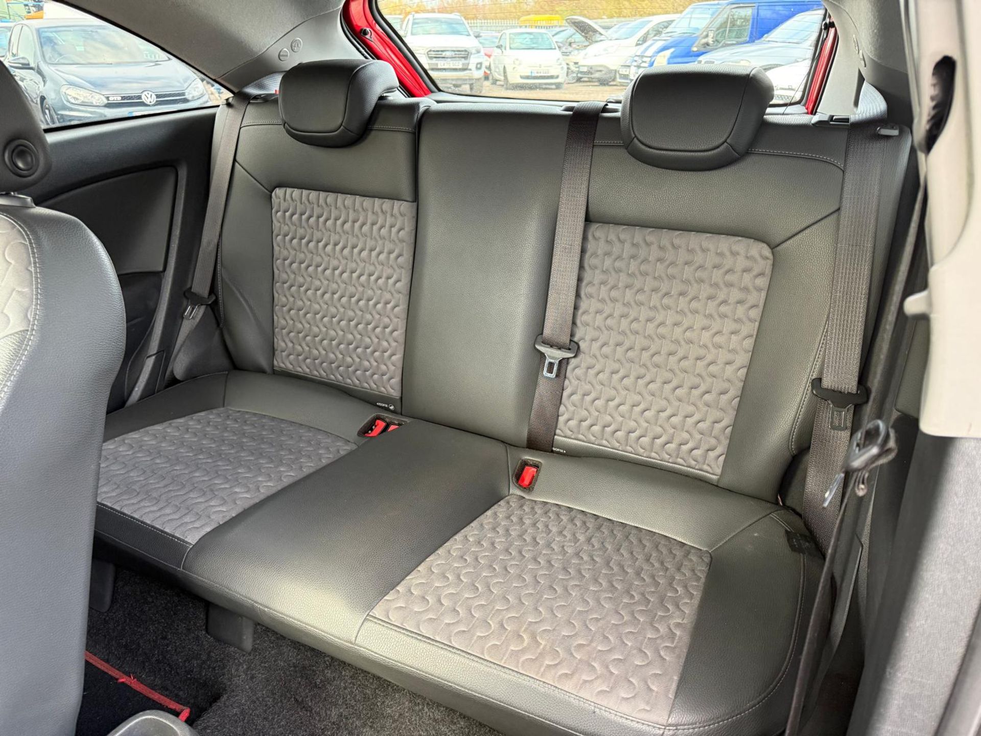 ** ON SALE ** VAUXHALL CORSA 1.4 16V SE HATCHBACK 2012 (61) ULEZ COMPLAINT (LOW MILES) - Image 14 of 16