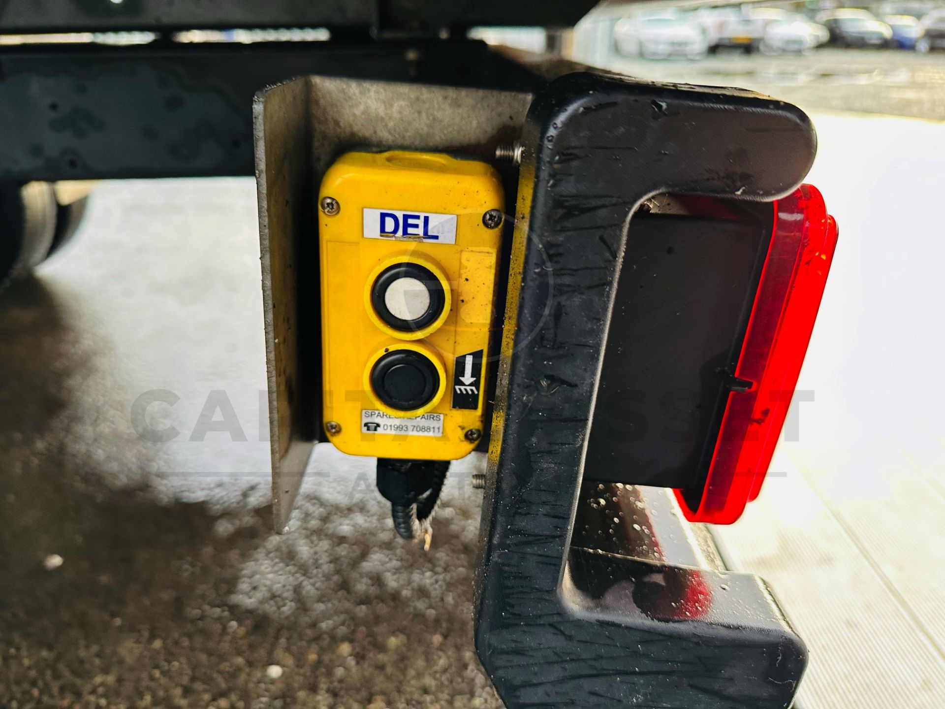 "ON SALE" FORD TRANSIT 2.0TDCI *LUTON BOX VAN WITH ELECTRIC TAIL LIFT* - 2020 MODEL - 1 KEEPER - Image 13 of 26