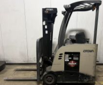 2014 Crown Electric Counterbalance Forklift Model RR5520-30
