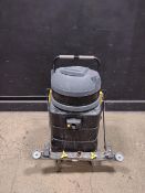 TENNANT V-WD-24 DRY VACUUM