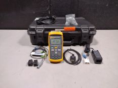 FLUKE 1523 THERMOMETER