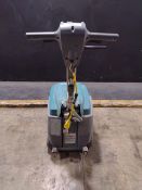 TENNANT R3 CARPET CLEANER