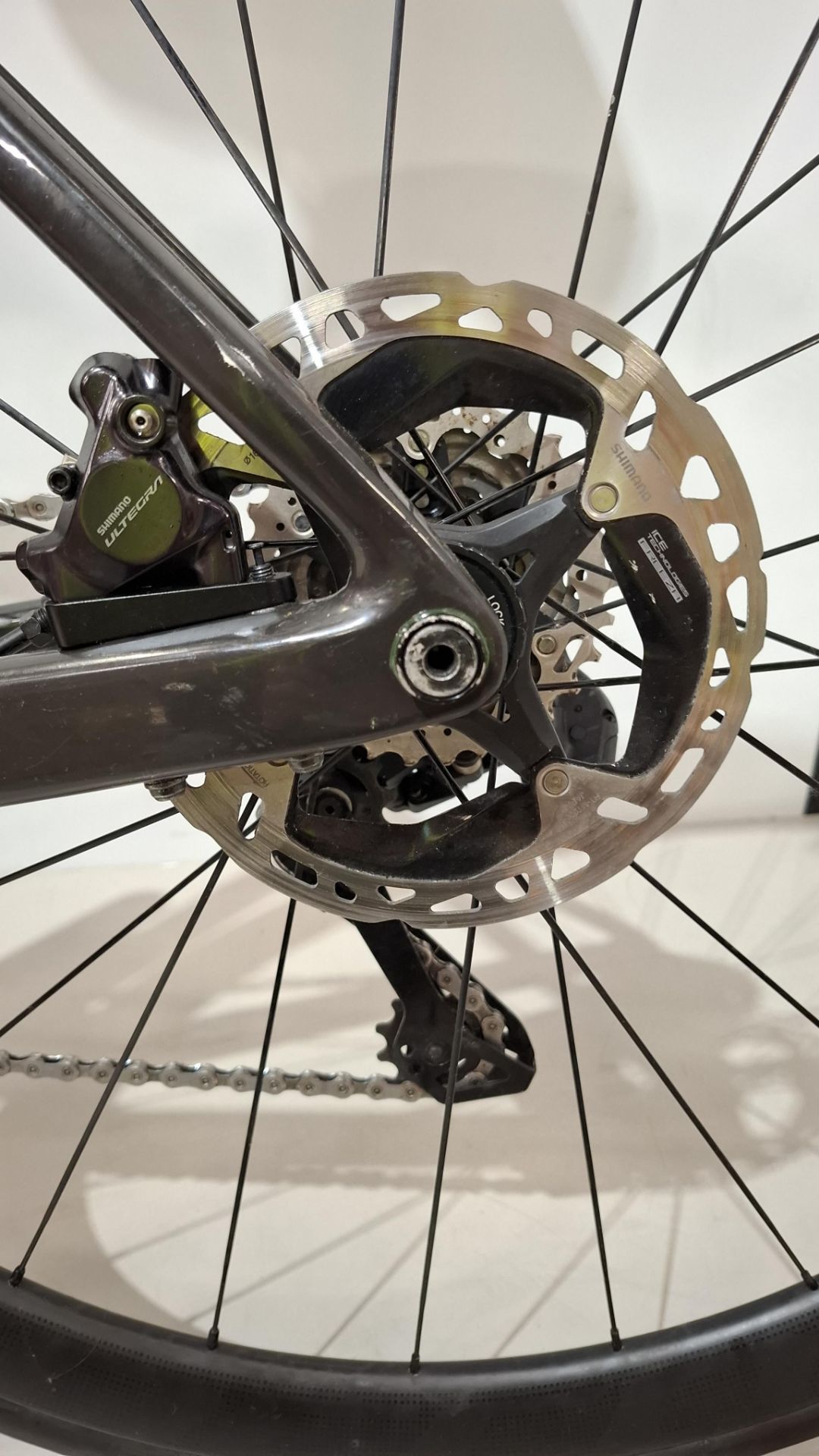 SCOTT ADDICT RC PRO DISC ROAD BIKE MODEL: 286415 SIZE: S - 52 ORIG PRICE: £8699 ADDICT RC DISC HMX - Image 5 of 6