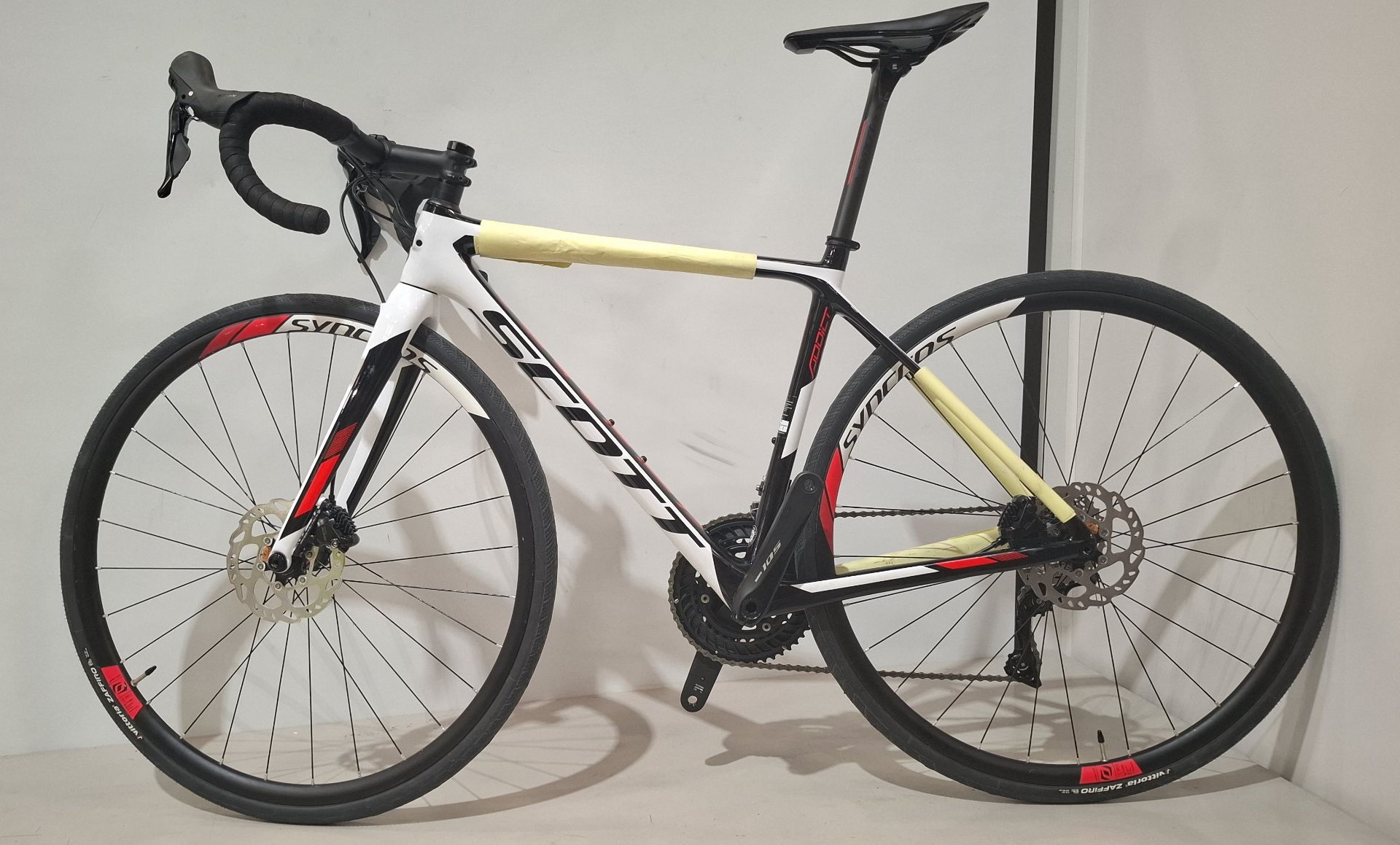 SCOTT ADDICT RC 20 (AU) BIKE MODEL: 265348 SIZE: XS - 49 ORIG RRP £4899 CARBON FRAME CARBON FORKS - Image 2 of 6