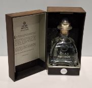 1 X BRAND NEW BOXED GRAN PATRON PLATINUM SILVER TEQUILA 100% DE AGAVE 700ML