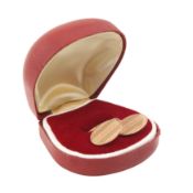 A pair of cufflinks