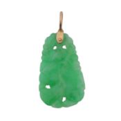 A carved jadeite pendant