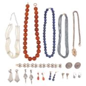 A collection of jewellery