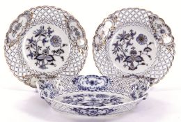 2 Dessertteller u. 1 Korbschale