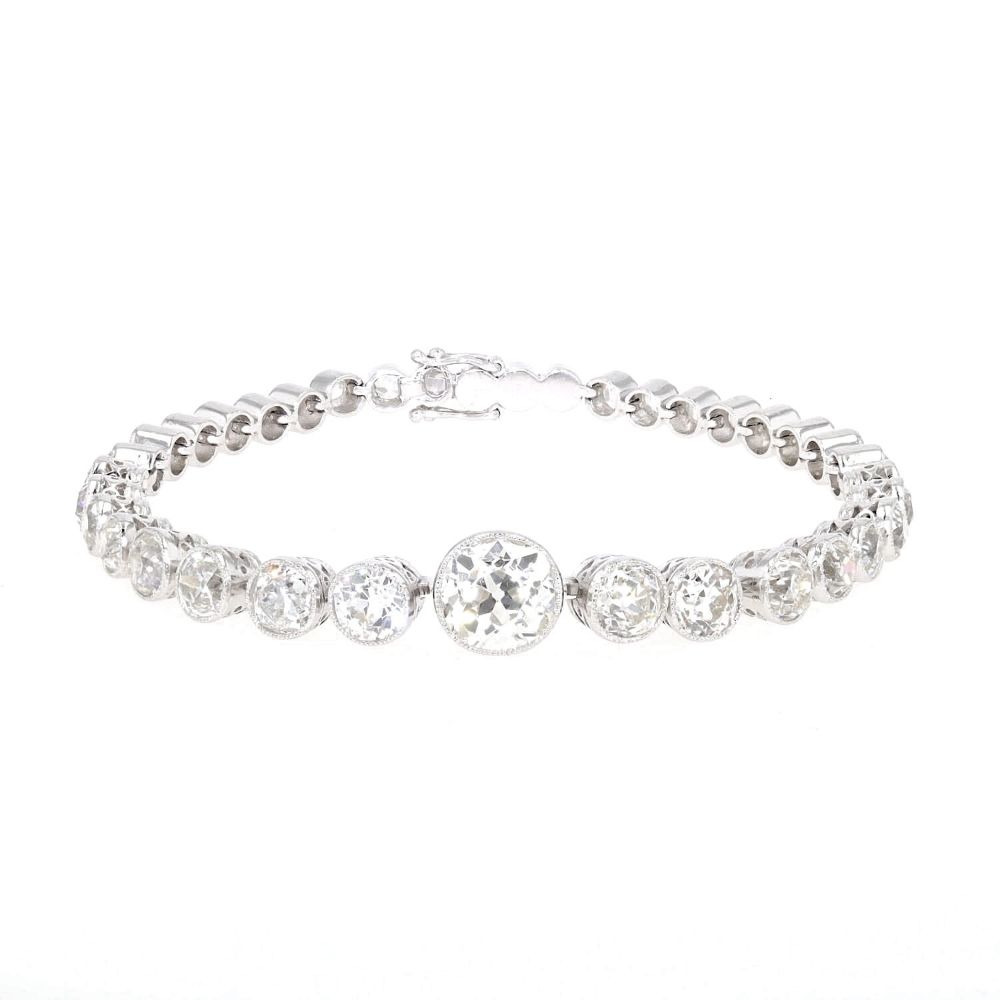 Schmuckauktion Art Déco - Modern, Lapponia, Niessing, Leo Pizzo, Piaget, Pandorra, hochwertiger Brillantschmuck