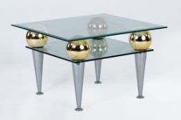 Extravaganter Glastisch auf 4 goldenen Kugeln