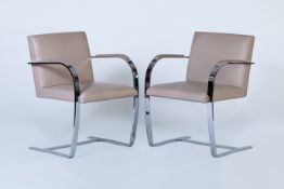 KNOLL Zwei Freischwinger Brno