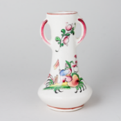 Henkelvase Fayence Chinoiserie Frankreich, 18. Jhd