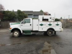 2004 FORD F-650 SUPER DUTY XLT SERVICE TRUCK