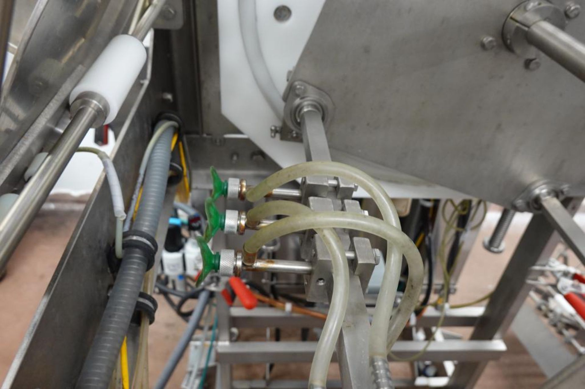 2022 BW Integrated Systems SS rotary label placer, Model T7500, SS ...