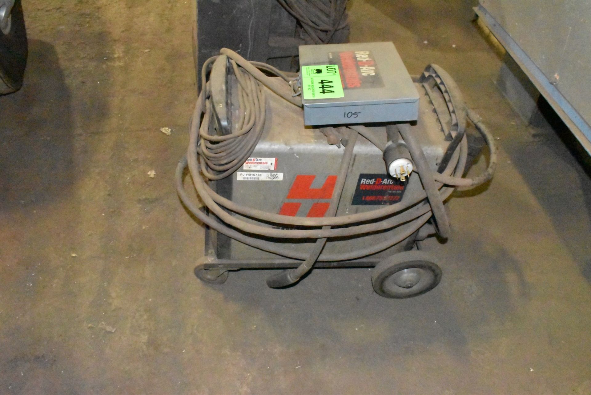 HYPERTHERM PORTABLE PLASMA CUTTER [RIGGING FEE FOR LOT #444 - $25 USD ...
