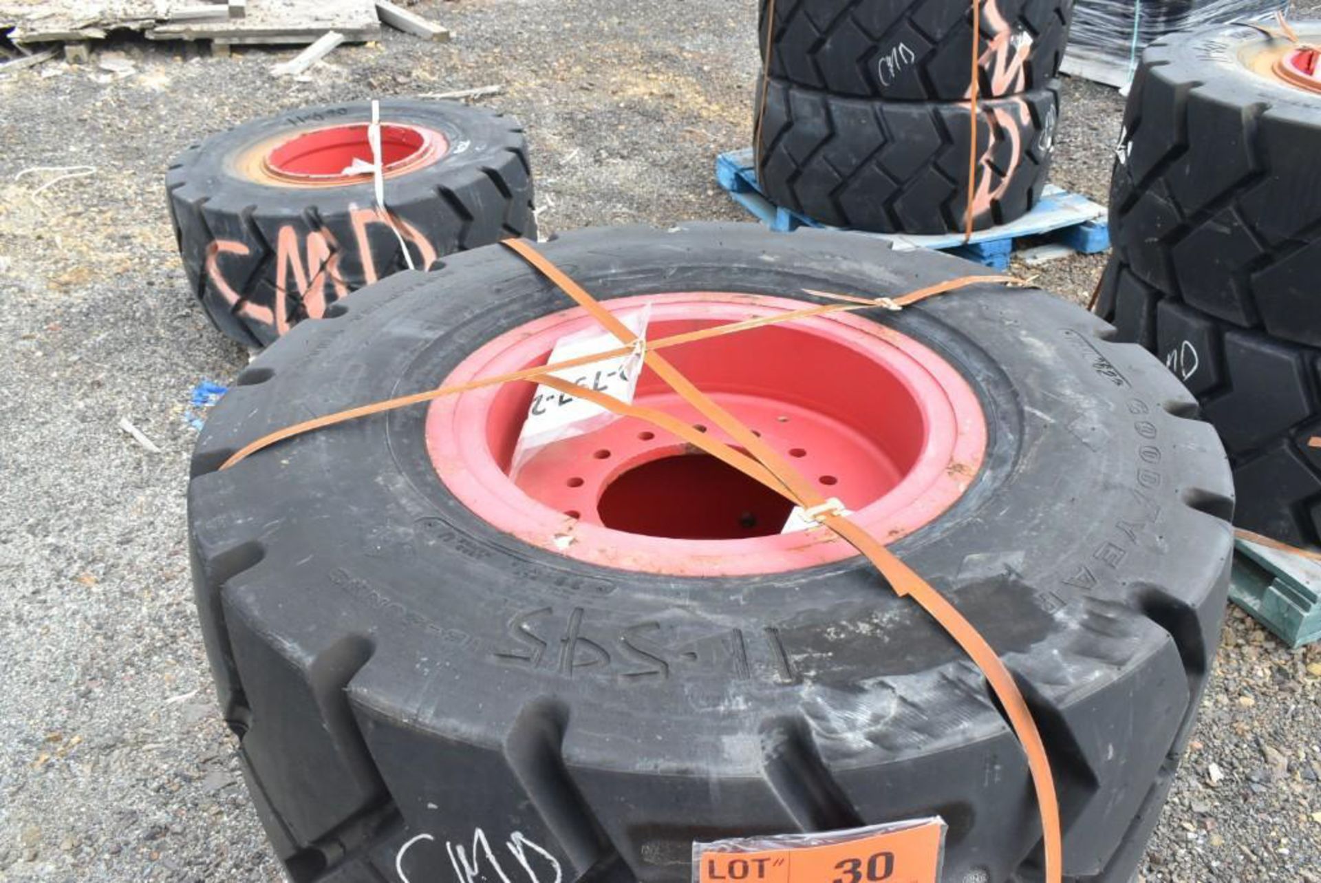 LOT/ GOODYEAR 44X18-20NHS HEAVY EQUIPMENT TIRES WITH HUBS (CMD-785-25S)