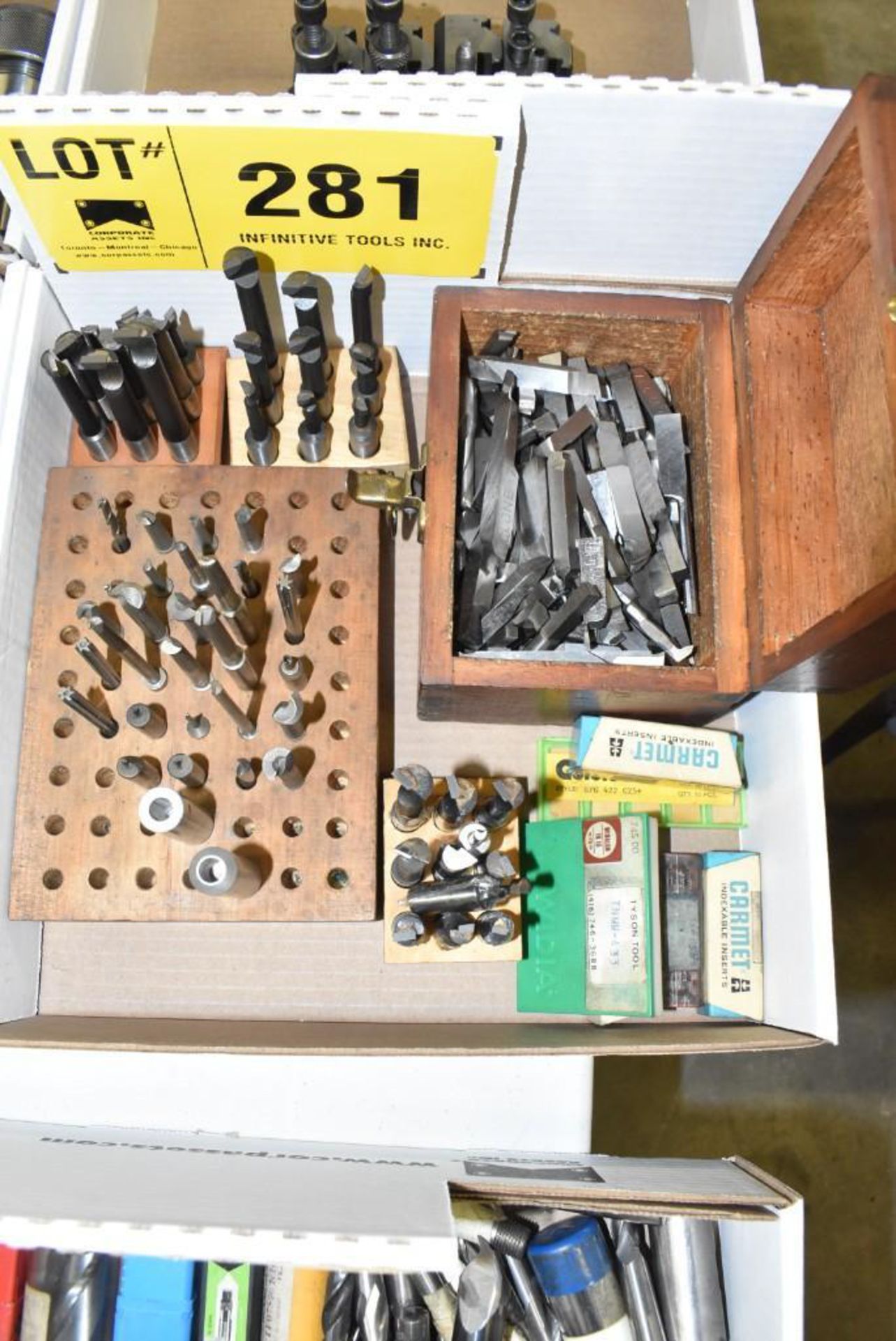 Cutter Insert Box { Choice of lots: 281 } LOT/ CUTTERS & CARBIDE INSERTS