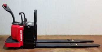 RAYMOND (2011) 8410-80-96 8,000 LB. CAPACITY 24V ELECTRIC RIDE-ON PALLET TRUCK WITH 96” FORKS, 10,