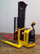 HYSTER (2010) W25ZA2 2,500 LB. CAPACITY 24V ELECTRIC WALK-BEHIND PALLET STACKER WITH 126” MAX.