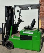 CLARK (1998) TMG20 4,000 LB. CAPACITY 36V 3-WHEEL ELECTRIC FORKLIFT WITH 188” MAX. LIFT HEIGHT, 3-