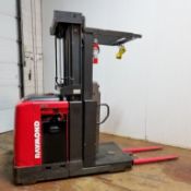 RAYMOND (2013) 5200-OPC30TT 3,000 LB. CAPACITY 24V ELECTRIC ORDER PICKER FORKLIFT WITH 210” MAX.