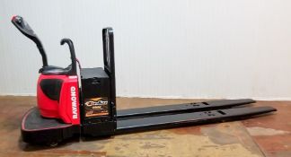 RAYMOND (2014) 8410-80-96 8,000 LB. CAPACITY 24V ELECTRIC RIDE-ON PALLET TRUCK WITH 96” FORKS, 5,422