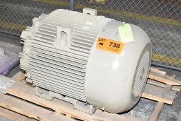 GE ELECTRIC MOTOR WITH 125 HP/450V/138A/3580 RPM [RIGGING FEES FOR LOT #738 - $35 USD PLUS