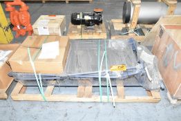 ROLLING SHOP LADDER [RIGGING FEES FOR LOT #752 - $35 USD PLUS APPLICABLE TAXES]