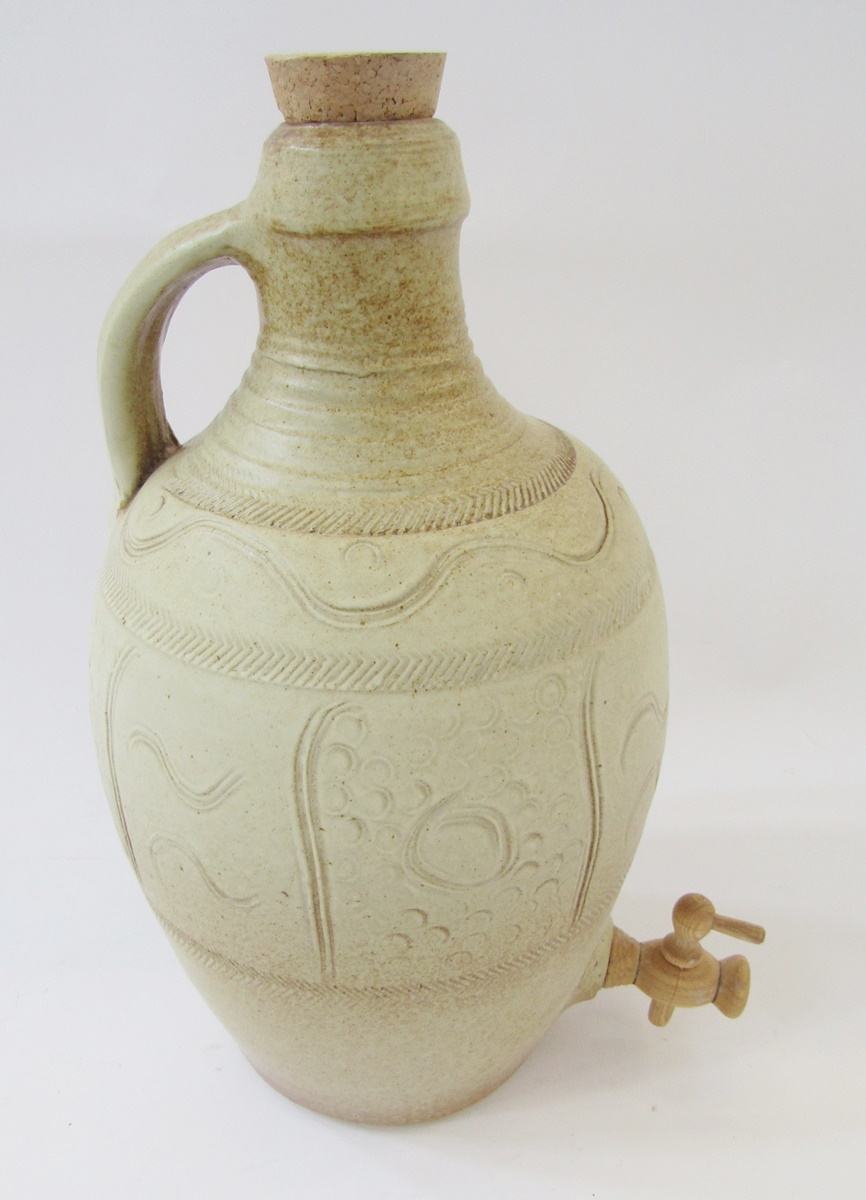 Ray Finch (1914-2012) for Winchcombe stoneware cider flagon, shouldered with curved handle,