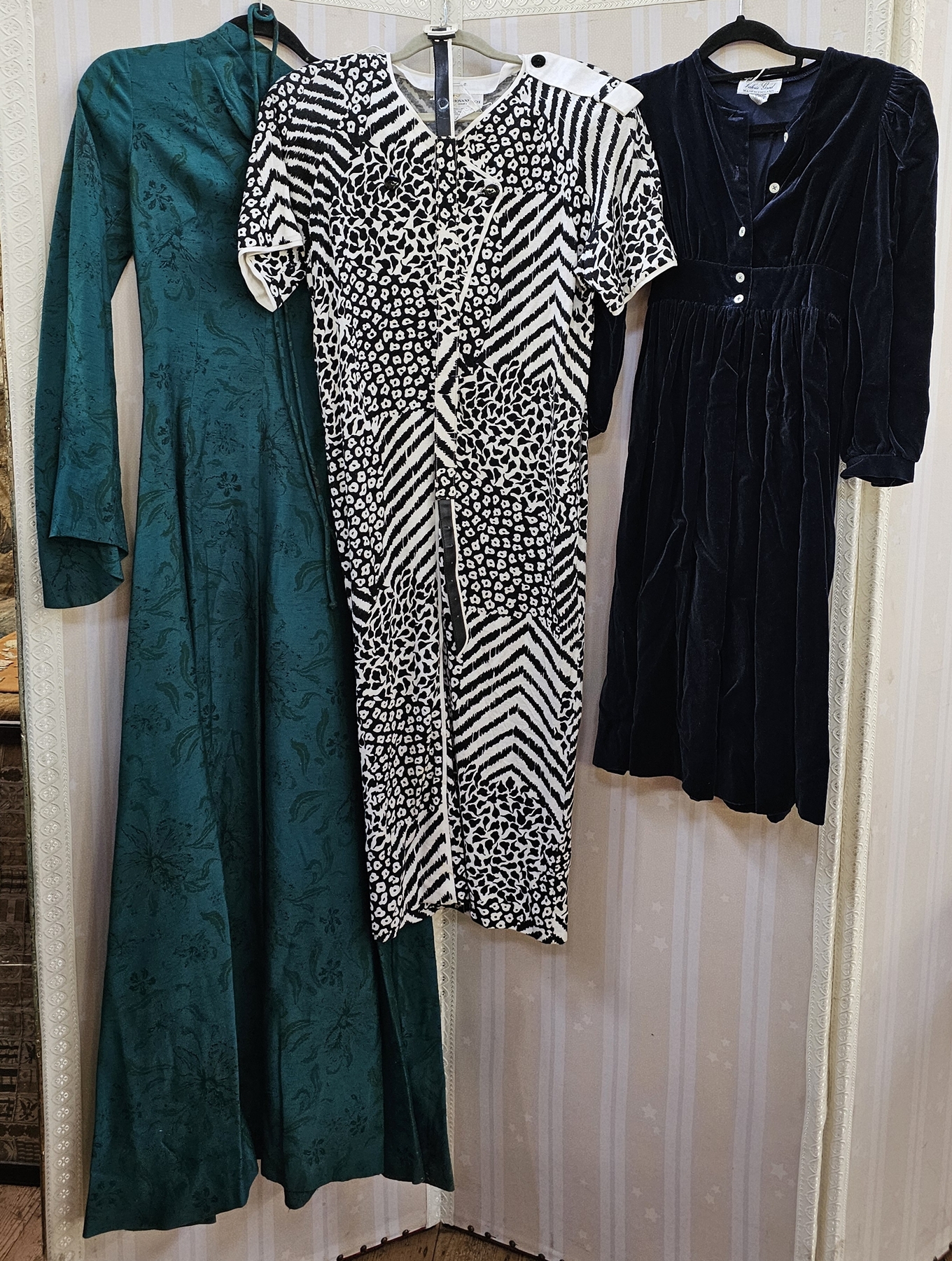 Modern black gilet with frog fastening, a Jaeger wool three-quarter length coat with a knitted - Image 4 of 4