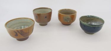 Four Ray Finch (1914-2012) for Winchcombe bowls and tea bowls to include salt glazed with blue
