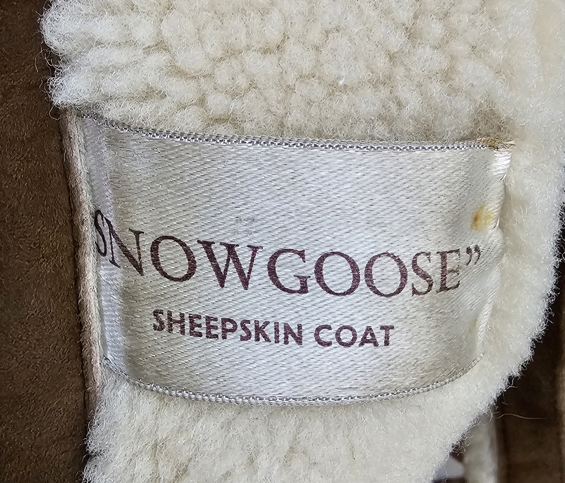 A ladies' sheepskin gilet, labelled Genuine Lambskin Niche Sheepskin Accessories, size small, and - Image 10 of 12