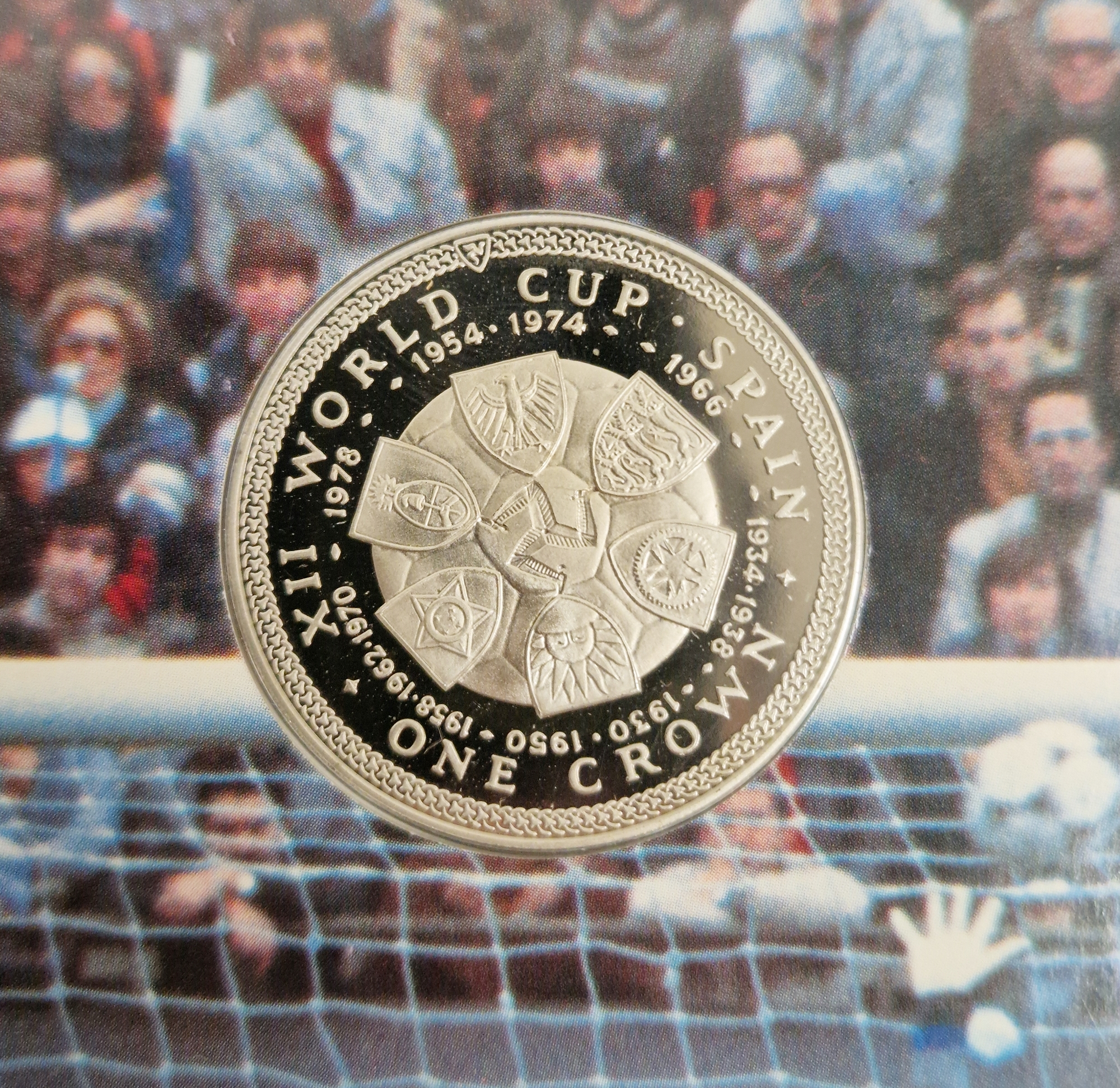 Pobjoy Mint set of four World Cup commemorative 1982 crowns with certificate - Image 5 of 7