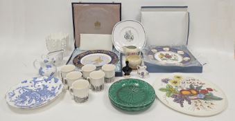 Collection of Wedgwood and other English pottery and porcelain including a boxed Spode limited