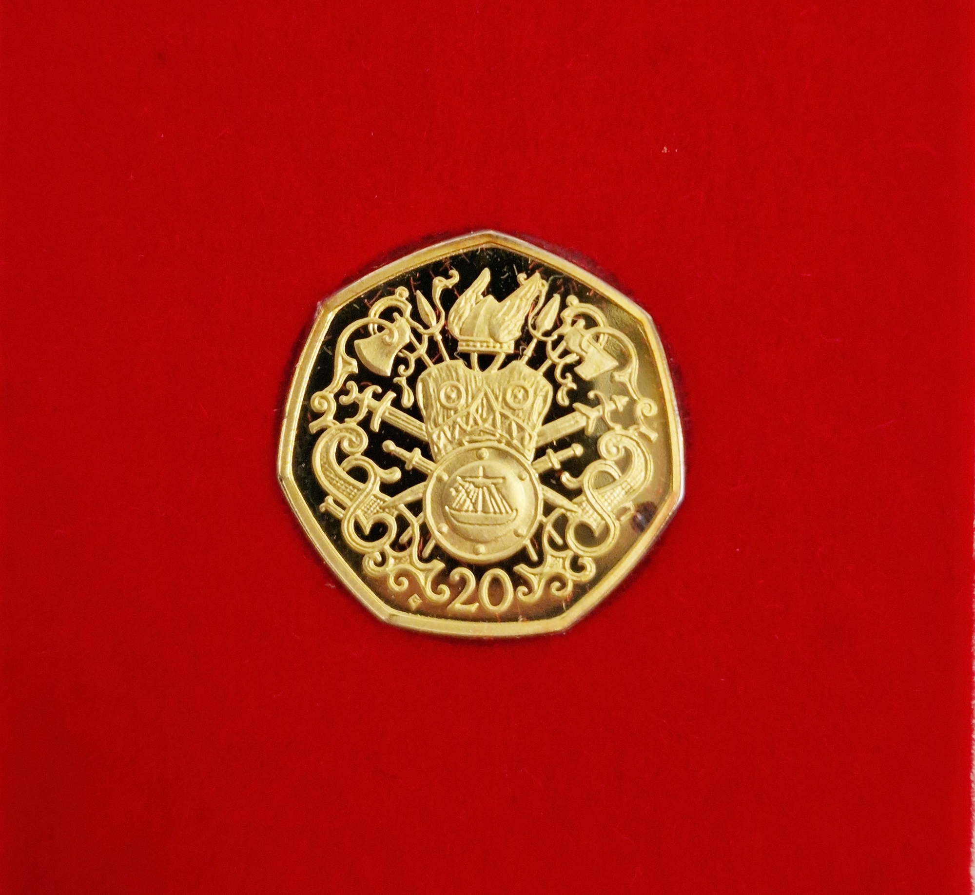 Pobjoy Mint 22ct gold limited edition 1982 20p coin in case with certificate - Image 2 of 3