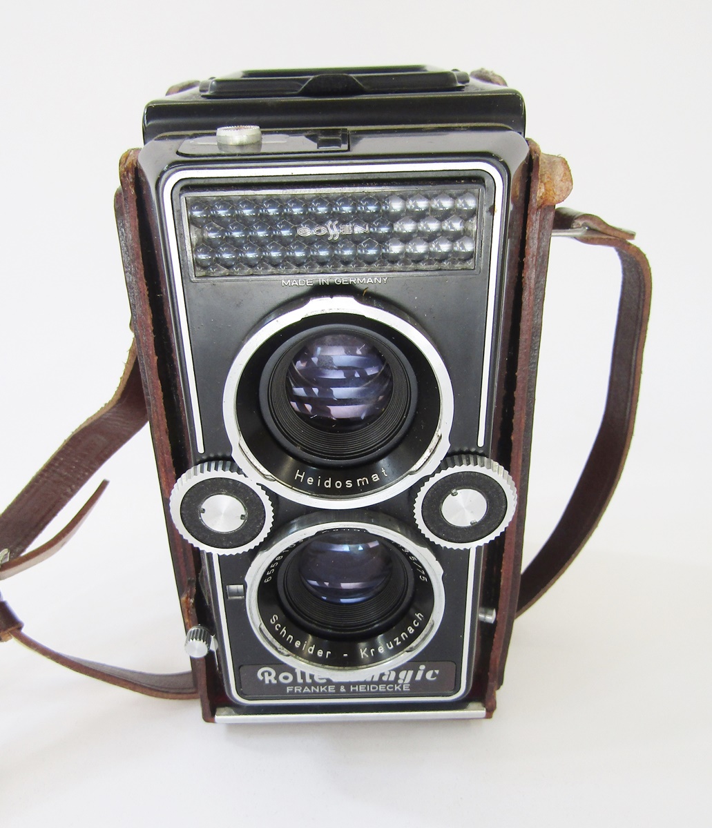 Rollei Magic medium format TLR camera in black, serial no.2502858, in original leather outer - Image 2 of 6