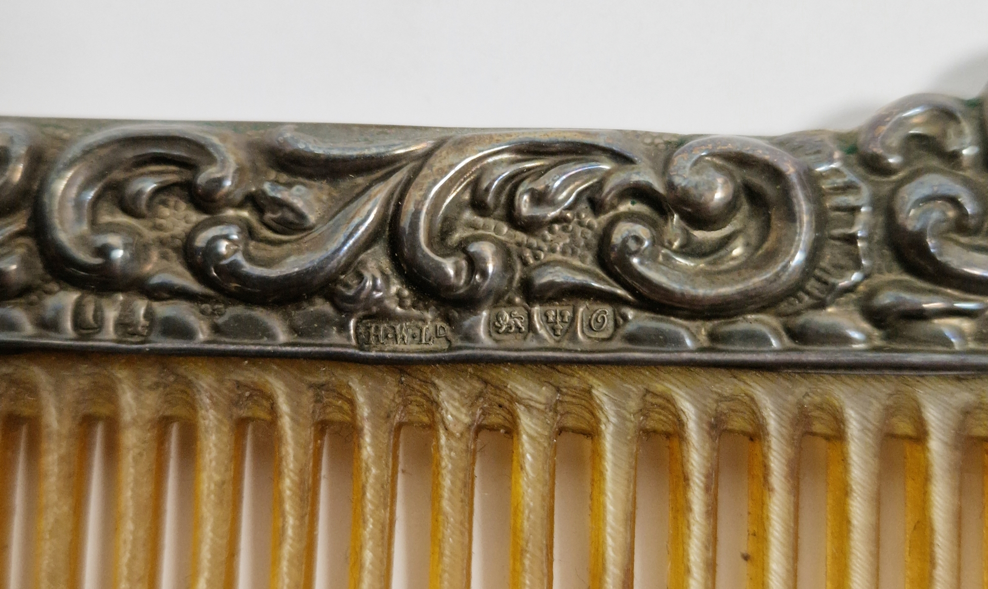 Dressing table jar of shallow circular form with silver mounts and cover, a silver-backed mirror, - Image 2 of 6