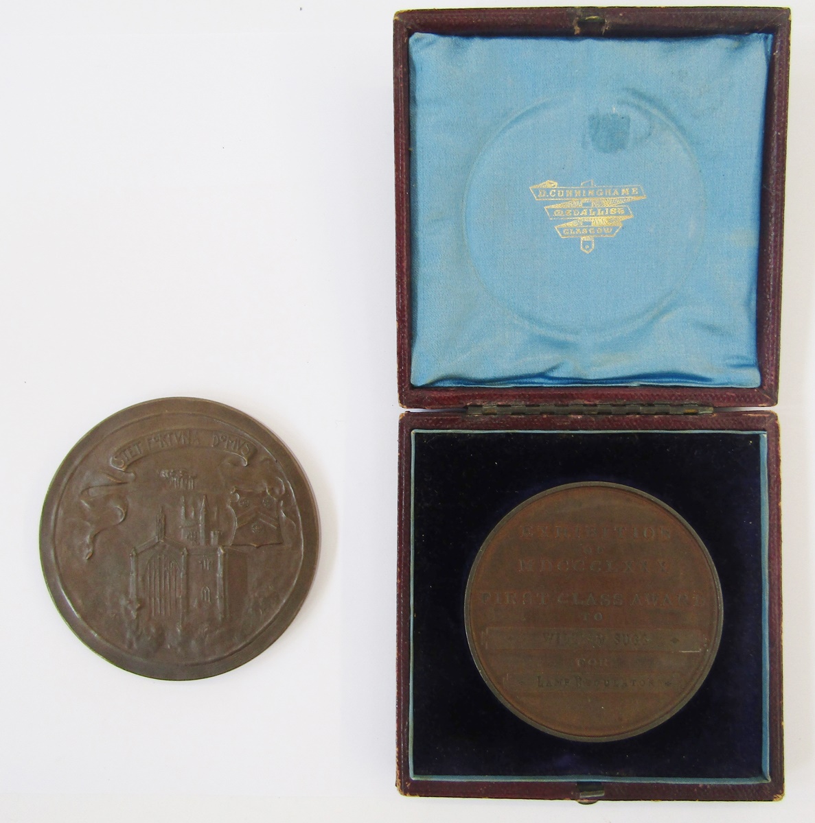 Bronze Philosophical Society of Glasgow medal, dated 1880, awarded to William Sugg for inventing the - Image 2 of 2
