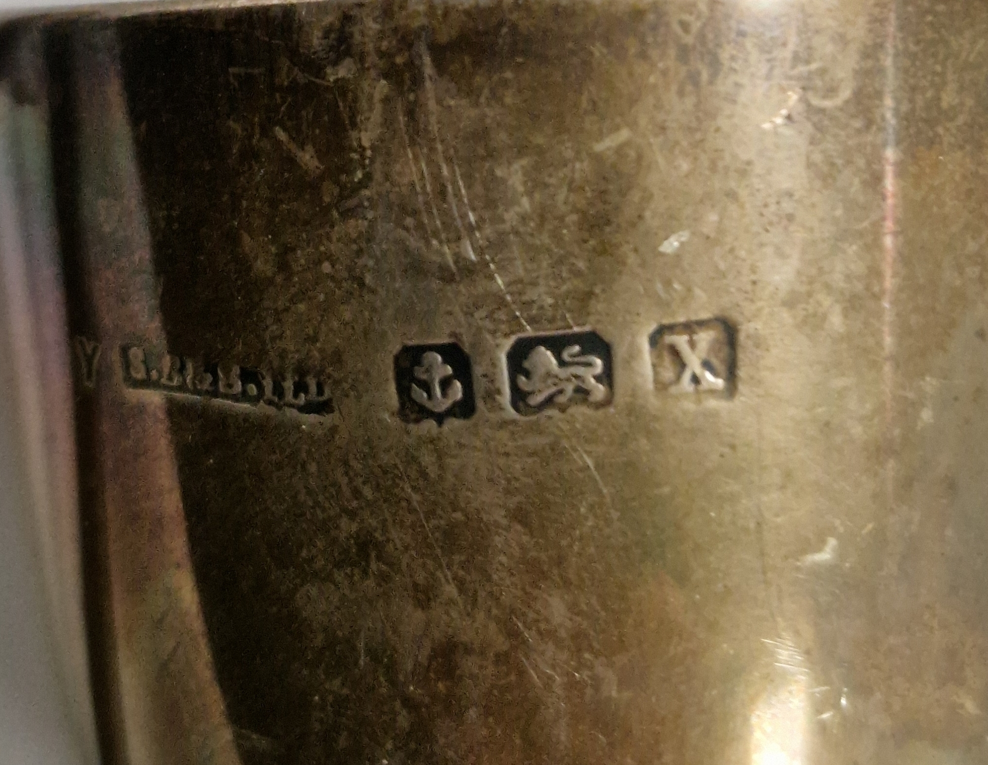 Dressing table jar of shallow circular form with silver mounts and cover, a silver-backed mirror, - Image 6 of 6