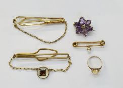 Collection of five items of jewellery including a 9ct yellow gold and citrine ring, the oval