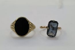 Gold-plated and bluestone dress ring, ring size O½, and a gent’s gold-coloured metal and onyx signet