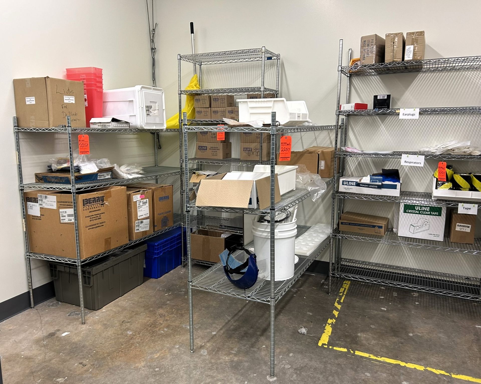 Metri Raksh Lot of (5) metro racks- assorted contents included. **located room 210C**