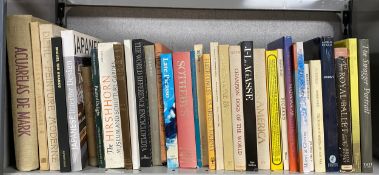 A mixed collection of thirty-four art and other reference books to include 20th century Chinese