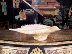 A LARGE ART GLASS BOWL DESIGNED AS A SHELL