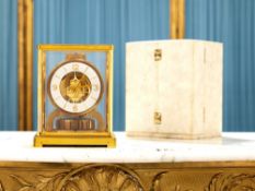 JAEGER LECOULTRE: AN ATMOS CLOCK WITH DISPLAY BOX, NO. 102670