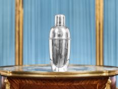 AN ART DECO STYLE ITALIAN SILVER COCKTAIL SHAKER